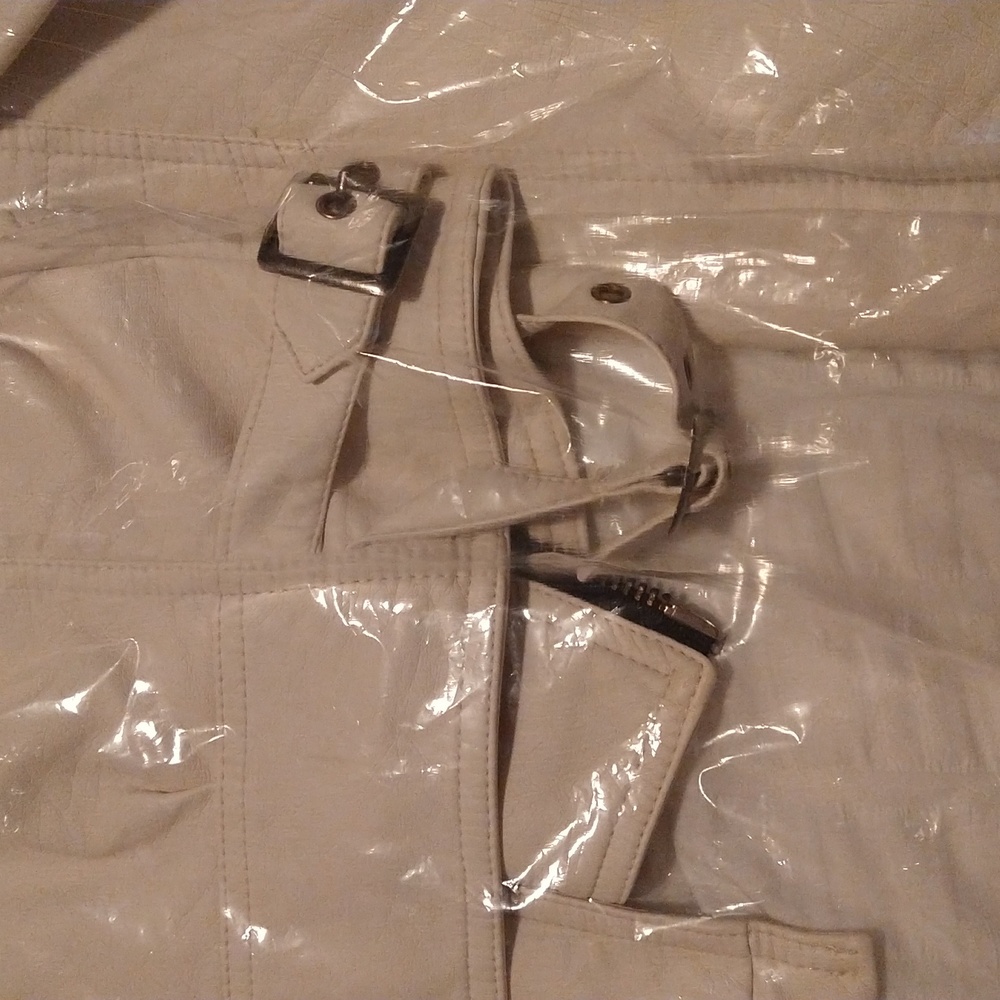 Jacket - Picture 12 of 13